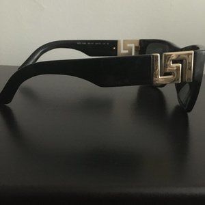 Versace VE4296 Unisex Sungalsses and case